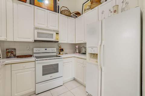 2568 Sandy Cay, West Palm Beach FL - photo 19 of 44