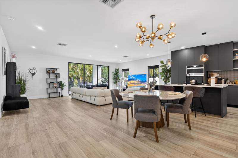 4 bedroom Single Family Residence at 913 NE 15th Street, Lauderdale Park 6-33 1/2, Fort Lauderdale — photo 3