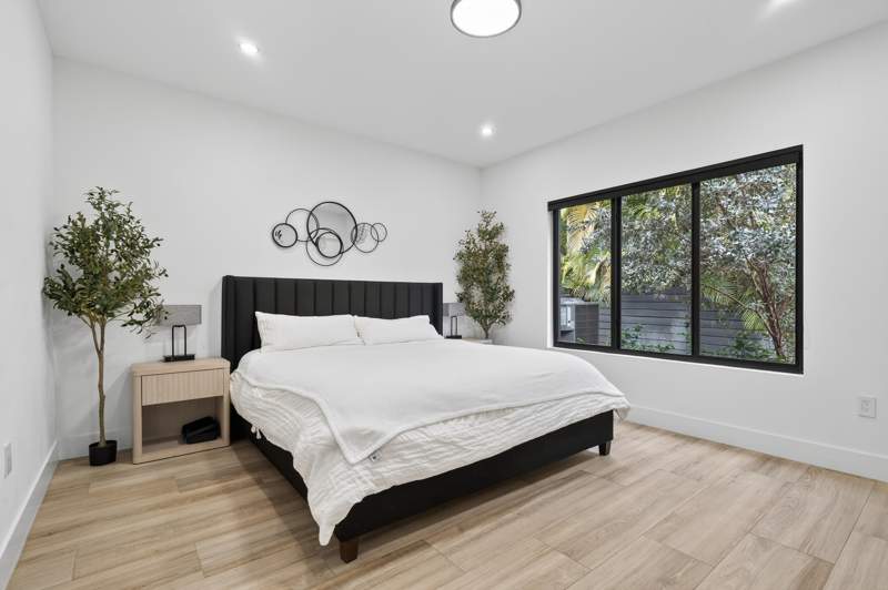 4 bedroom Single Family Residence at 913 NE 15th Street, Lauderdale Park 6-33 1/2, Fort Lauderdale — photo 5