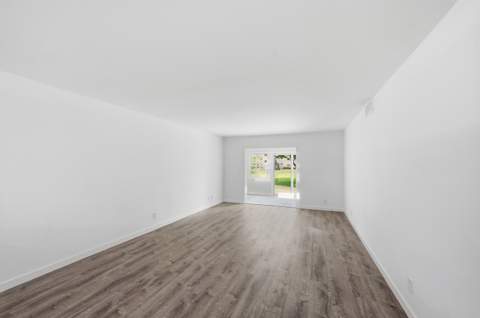 330 NE 26th Avenue #112, Boynton Beach FL - photo 11 of 37