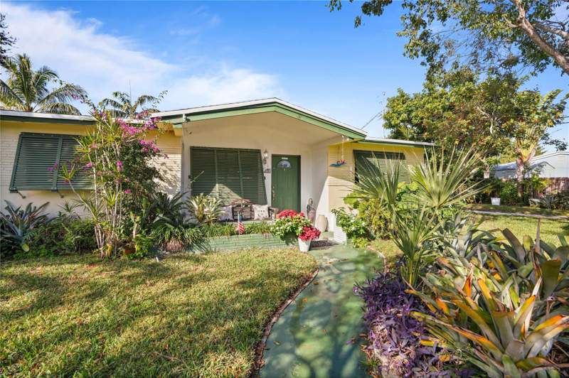 3 bedroom Single Family Residence at 3421 SW 15th Street, Pearl Estates, Fort Lauderdale — photo 2