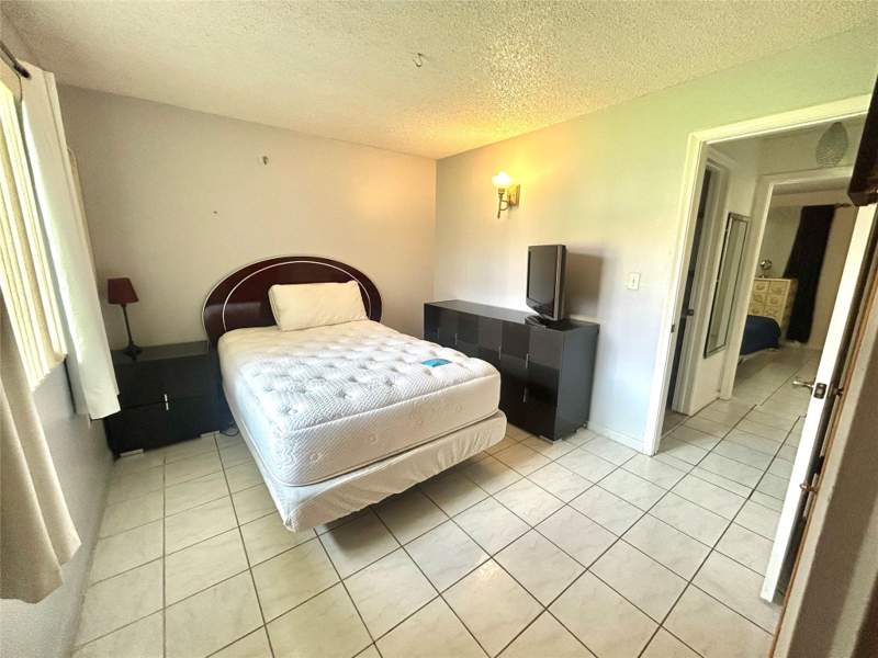 2 bedroom Condominium at 6100 Forest Hill Boulevard #101, Forest Hill Gardens Condo, West Palm Beach — photo 5