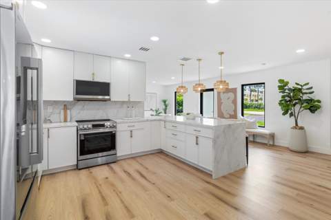 4721 Bayview Drive, Fort Lauderdale FL - photo 9 of 25