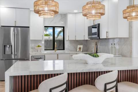 4721 Bayview Drive, Fort Lauderdale FL - photo 10 of 25
