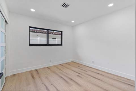 4721 Bayview Drive, Fort Lauderdale FL - photo 18 of 25
