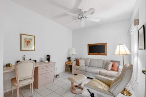 3281 Jog Park Drive, Greenacres FL - photo 12 of 69