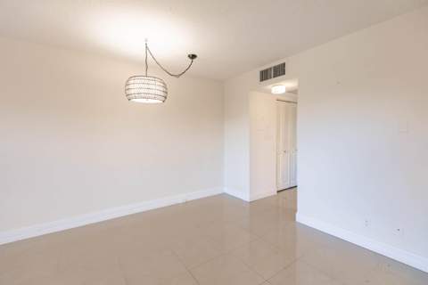 4302 Martinique Circle #H3, Coconut Creek FL - photo 14 of 23