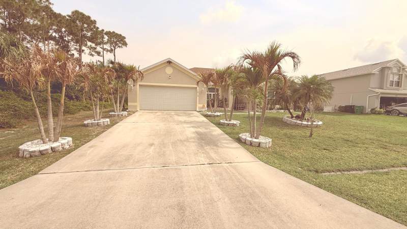 4 bedroom Single Family Residence at 1613 SW Whipple Avenue, Port St Lucie Section 19, Port St. Lucie — photo 3