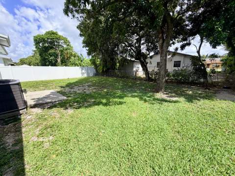 2811 NW 8th Street, Pompano Beach FL - photo 9 of 18