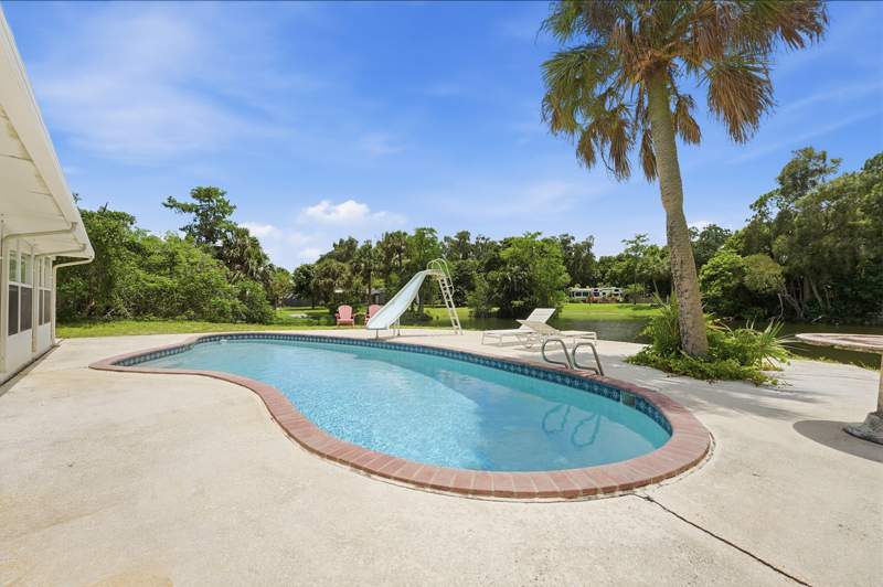 3 bedroom Single Family Residence at 7689 Lawrence Road, S/D Of 12-45-42, SE 1/4 In, Boynton Beach — photo 5