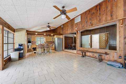 7689 Lawrence Road, Boynton Beach FL - photo 10 of 41