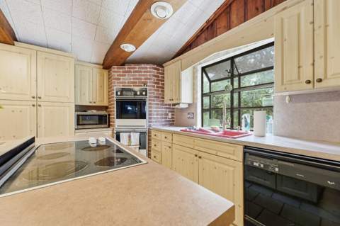 7689 Lawrence Road, Boynton Beach FL - photo 12 of 41
