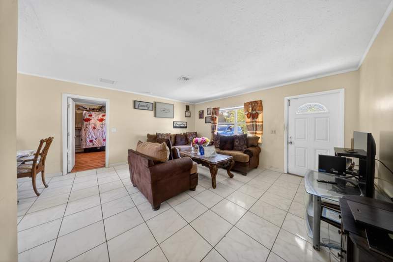 3 bedroom Single Family Residence at 2805 Brantley Road, Merriweather Park, Fort Pierce — photo 5