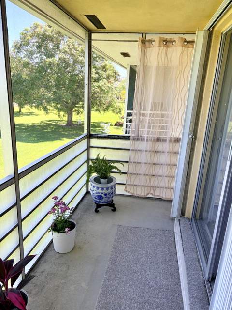 14 Easthampton A, West Palm Beach FL - photo 11 of 26