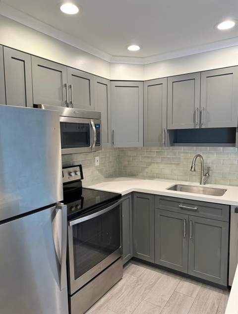 130 Cypress Club Drive #Apt 323, Pompano Beach FL - photo 7 of 31