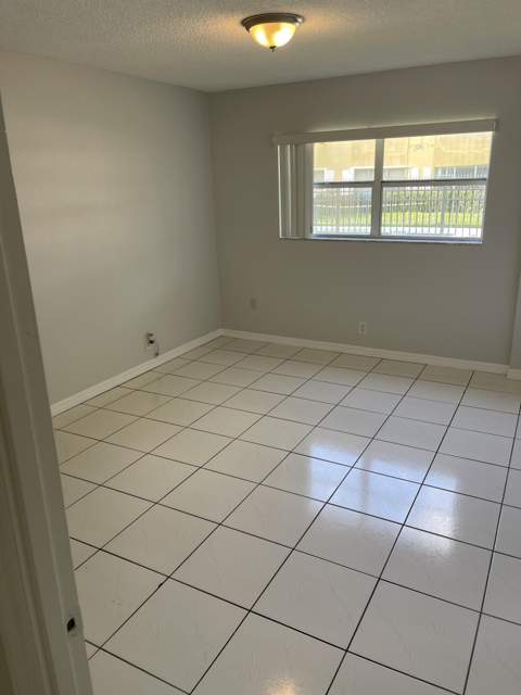 440 SE 2nd Avenue #5, Deerfield Beach FL - photo 13 of 19
