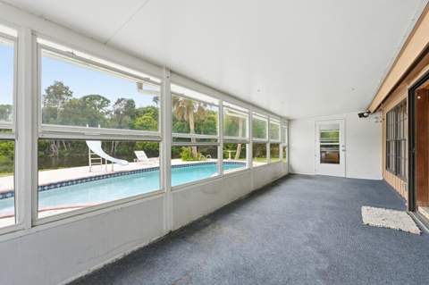 7689 Lawrence Road, Boynton Beach FL - photo 8 of 41