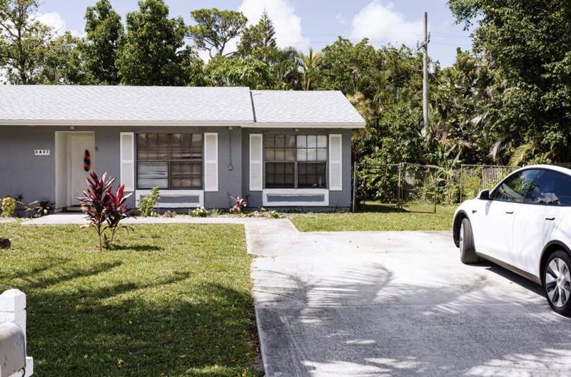 3 bedroom Single Family Residence at 5437 Greenwood Drive, Delray Garden Estates 03, Delray Beach — photo 2