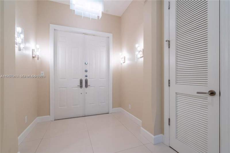 3 bedroom Townhouse at 3121 NE 26th Street, Lauderdale Beach Ext Unit, Fort Lauderdale — photo 3