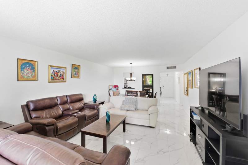 2 bedroom Condominium at 260 NW 76th Avenue #207, Palm Lakes Condo, Margate — photo 3