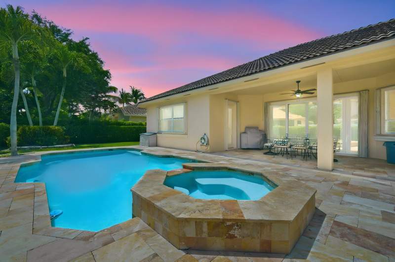 4 bedroom Single Family Residence at 6018 NW 56th Circle, Coral Creek Replat No 5, Coral Springs — photo 2