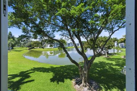 213 Wellington, West Palm Beach FL - photo 23 of 25