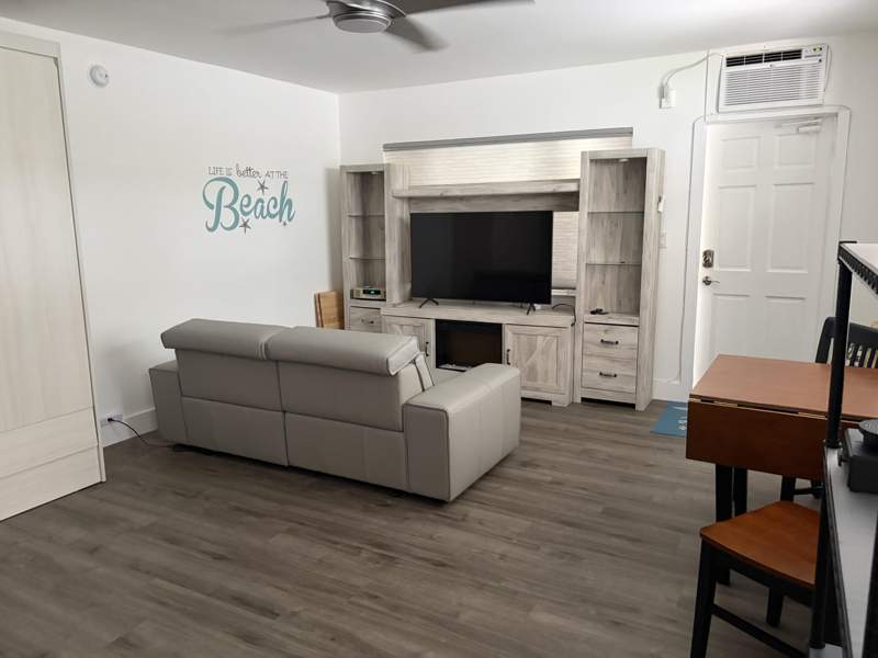 0 bedroom Condominium at 1480 S Ocean Boulevard #111, International Studio Apt Condo, Lauderdale-By-The-Sea — photo 5