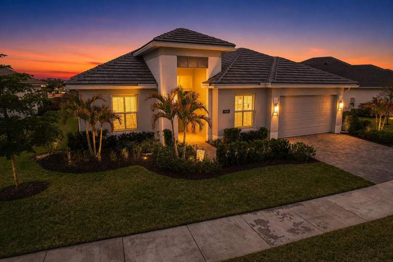 4 bedroom Single Family Residence at 9155 SW Pinnacle Place, Belterra Tradition, Port St. Lucie — photo 2