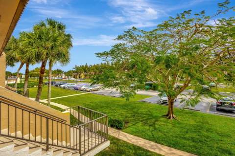 154 Lake Meryl Drive #Unit 255, West Palm Beach FL - photo 14 of 27