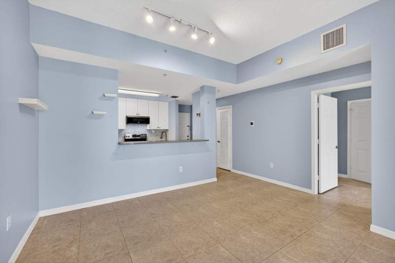 1 bedroom Condominium at 1203 Town Center Drive Drive #308, Village At Abacoa Condo, Jupiter — photo 2