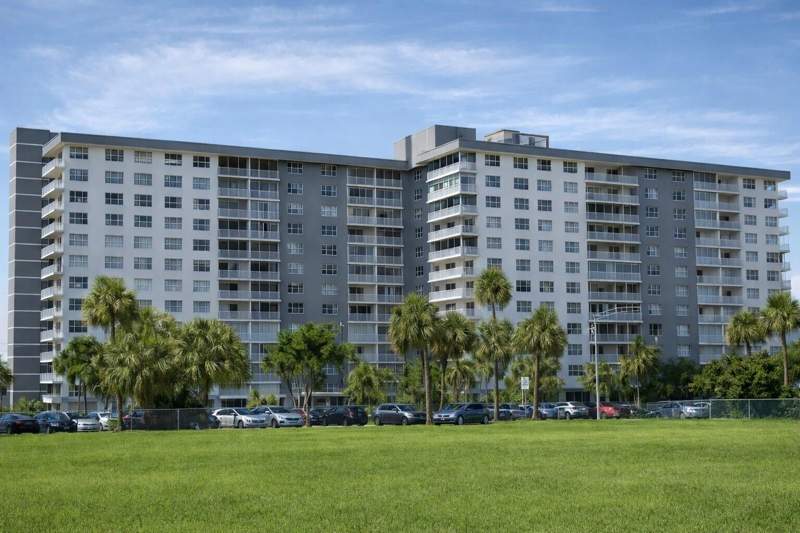3 bedroom Condominium at 3800 Hillcrest Drive #1219, Hillcrest East No 25 Condo, Hollywood — photo 2