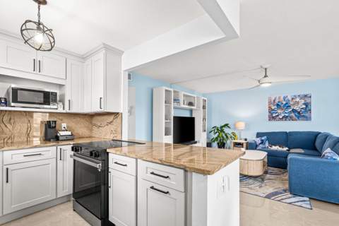360 Monaco Court #360, Delray Beach FL - photo 10 of 33