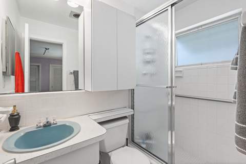 5017 NW 49th Road, Tamarac FL - photo 18 of 32