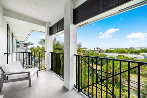255 NE 3rd Avenue #2503, Delray Beach FL - photo 18 of 48