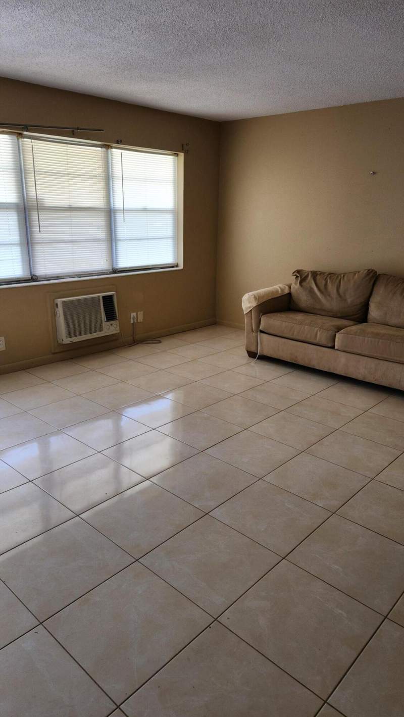 1 bedroom Condominium at 102 Andover D, Andover Condos, West Palm Beach — photo 5