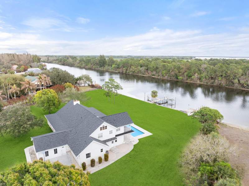 5 bedroom Single Family Residence at 10125 SW Green Ridge Lane #Lane, Greenridge Estates, Palm City — photo 3