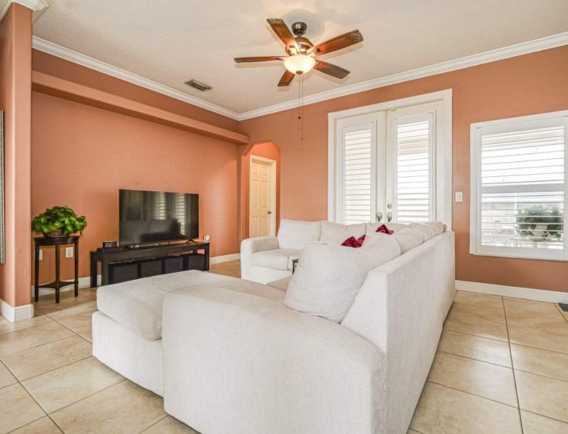4 bedroom Single Family Residence at 581 SW Grove Avenue, Port St Lucie Section 4, Port St. Lucie — photo 5