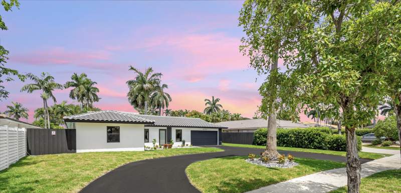 3 bedroom Single Family Residence at 4721 Bayview Drive, Coral Ridge Country Club, Fort Lauderdale — photo 2