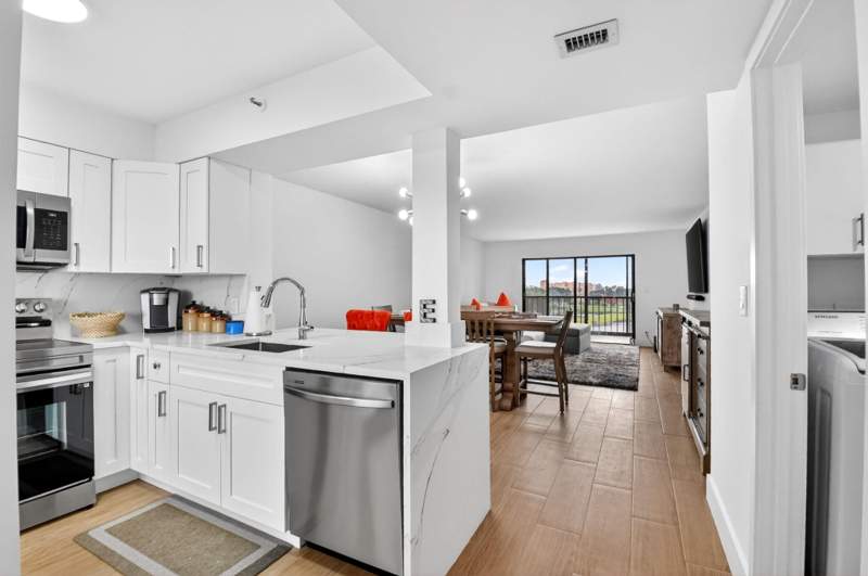 2 bedroom Condominium at 6866 Huntington Lane #602, Huntington Lakes Sec Two Condos, Delray Beach — photo 2