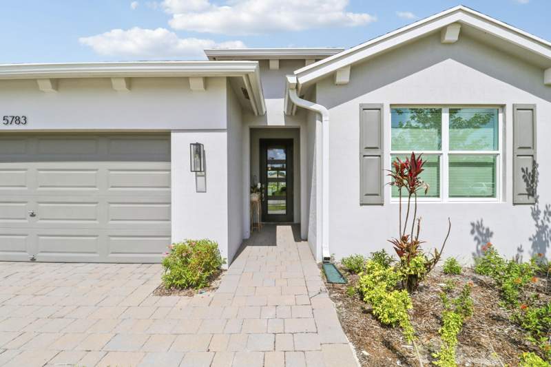 4 bedroom Single Family Residence at 5783 SE Skyblue Circle, Kanner Lake (Aka Willow Pointe), Stuart — photo 4