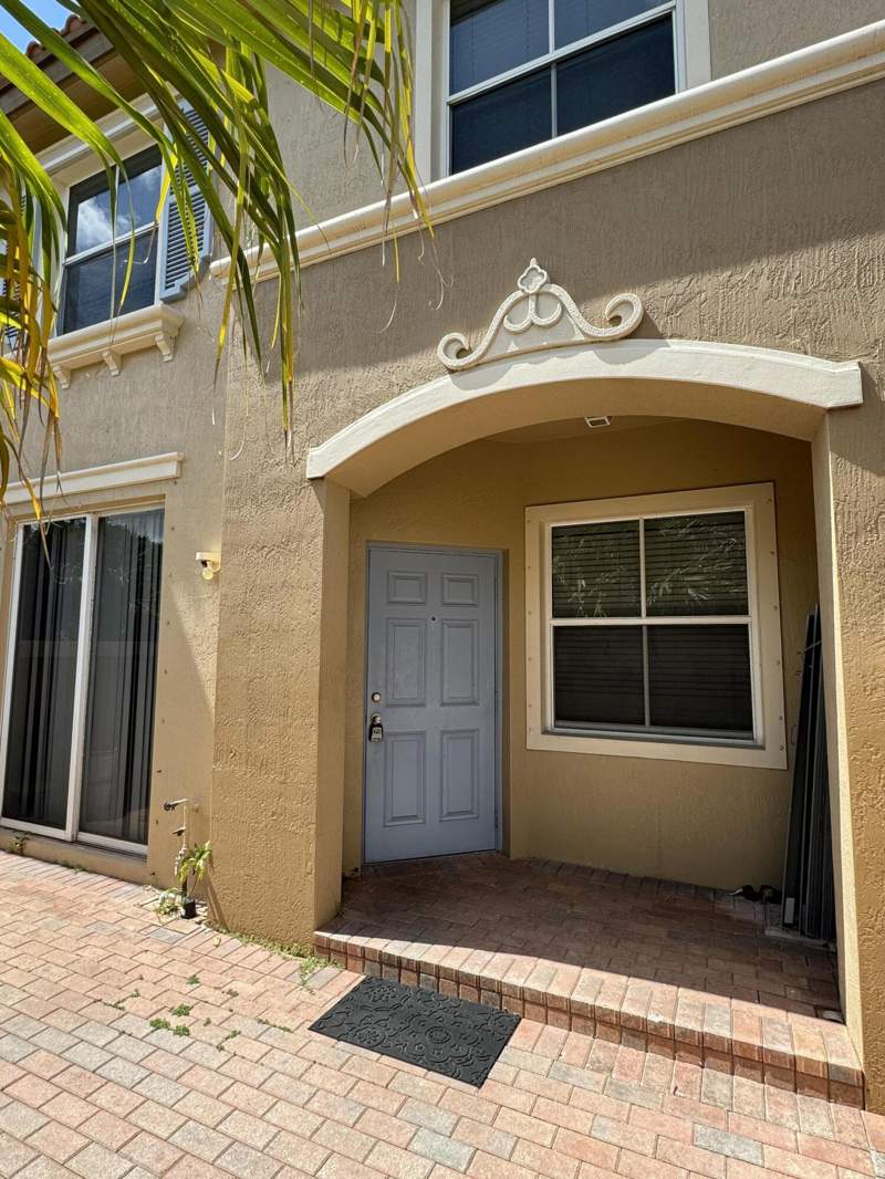 2 bedroom Townhouse at 6550 Morgan Hill Trail #1909, Links At Emerald Dunes Condo, West Palm Beach — photo 2