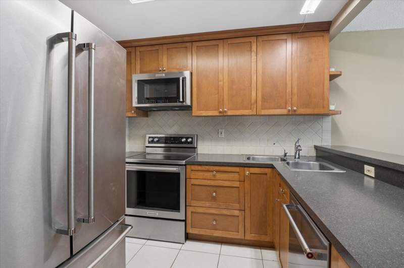 2 bedroom Condominium at 550 Bayshore Drive #314, Bayshore Embassy Condo, Fort Lauderdale — photo 3
