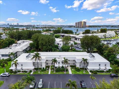 1205 Sandy Lane #145, Singer Island FL - photo 20 of 30