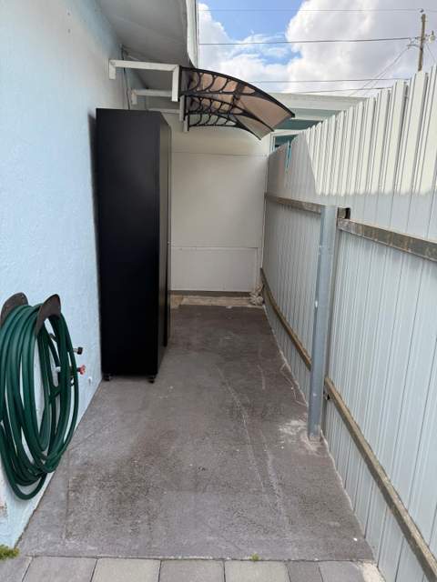 6817 Florida Drive, Lake Worth FL - photo 22 of 34