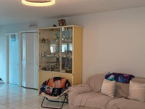6817 Florida Drive, Lake Worth FL - photo 6 of 34