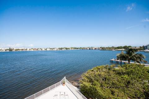 301 Croton Avenue #405, Lantana FL - photo 23 of 24