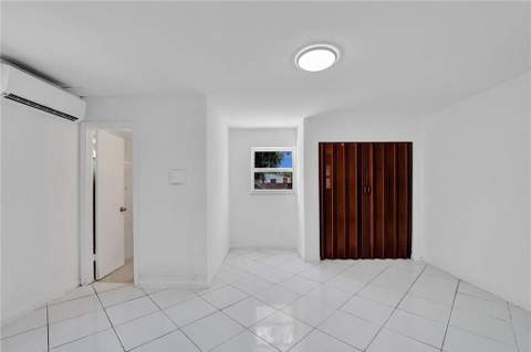 2422 Sherman Street, Hollywood FL - photo 16 of 28