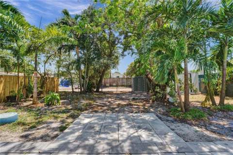 2422 Sherman Street, Hollywood FL - photo 24 of 28