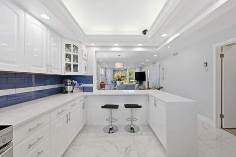 2008 S Federal Highway #101, Boynton Beach FL - photo 8 of 66