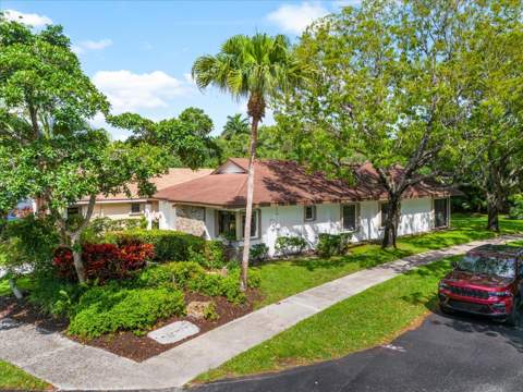 2495 Dawn Tree Terrace, Coconut Creek FL - photo 24 of 63